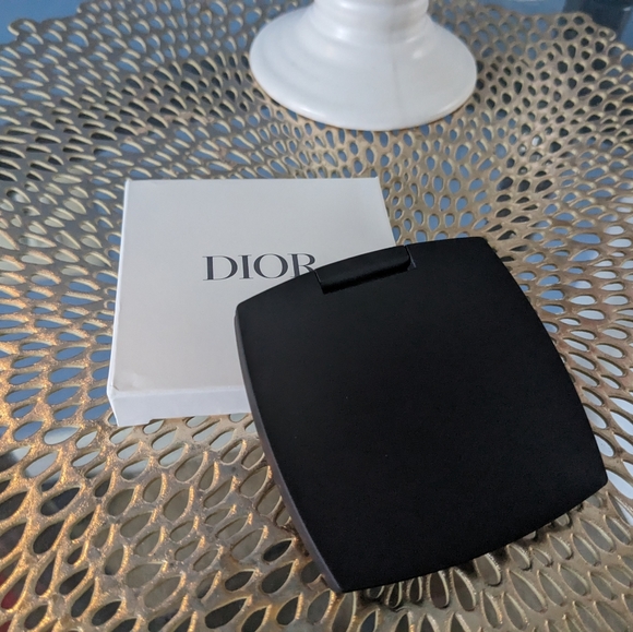 Dior - Picture 5 of 5